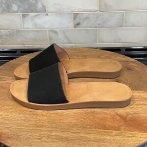 Soda Comfort Women’s Black Slide Sandals